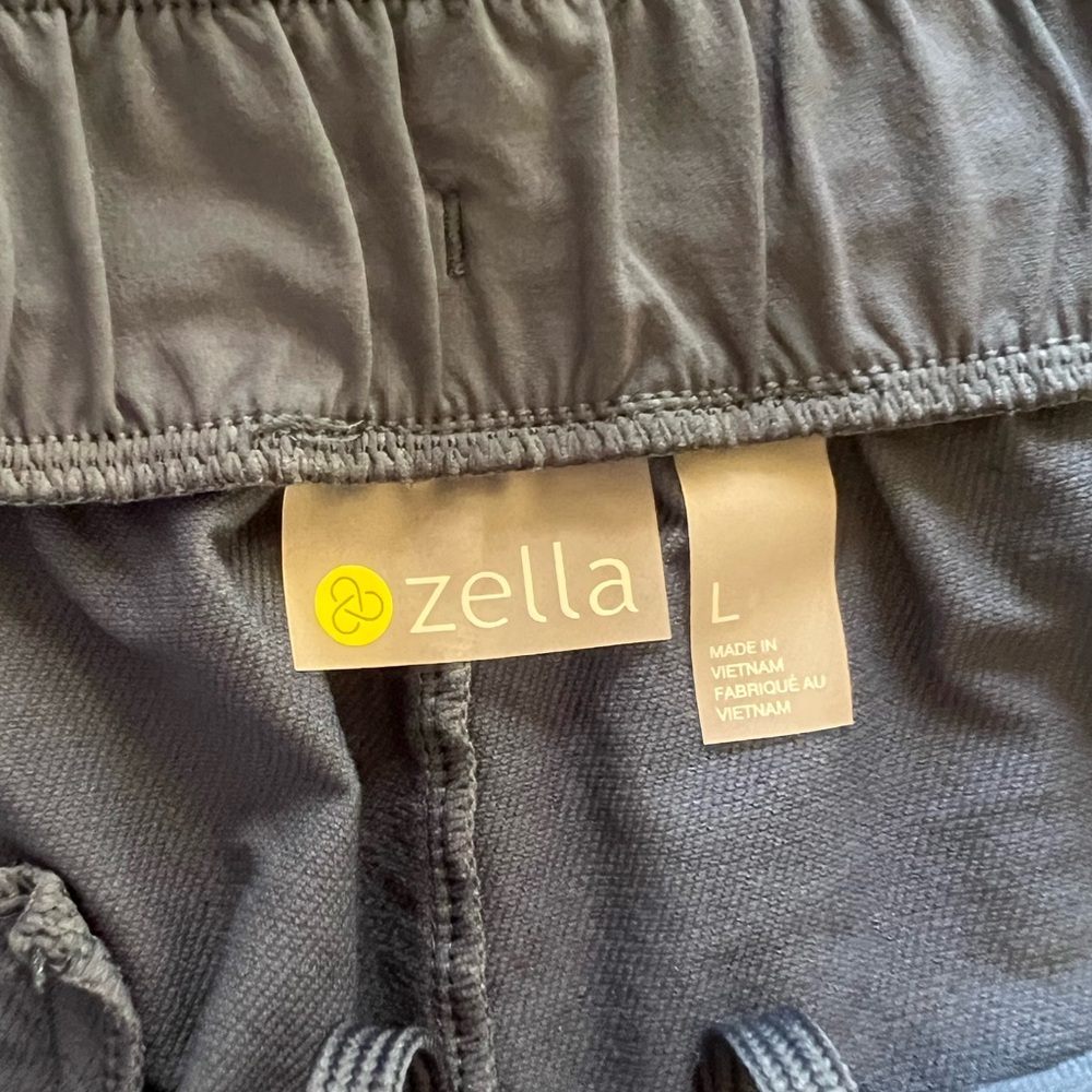 Zella Taylor Getaway High Waist Stretch Recycled Polyester Shorts - Picture 4 of 4